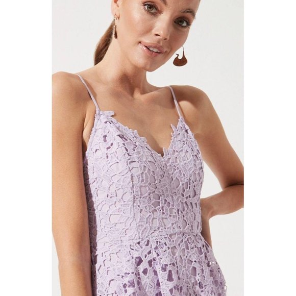 ASTR The Label Lace Midi Dress Pale Purple Medium - Picture 4 of 12